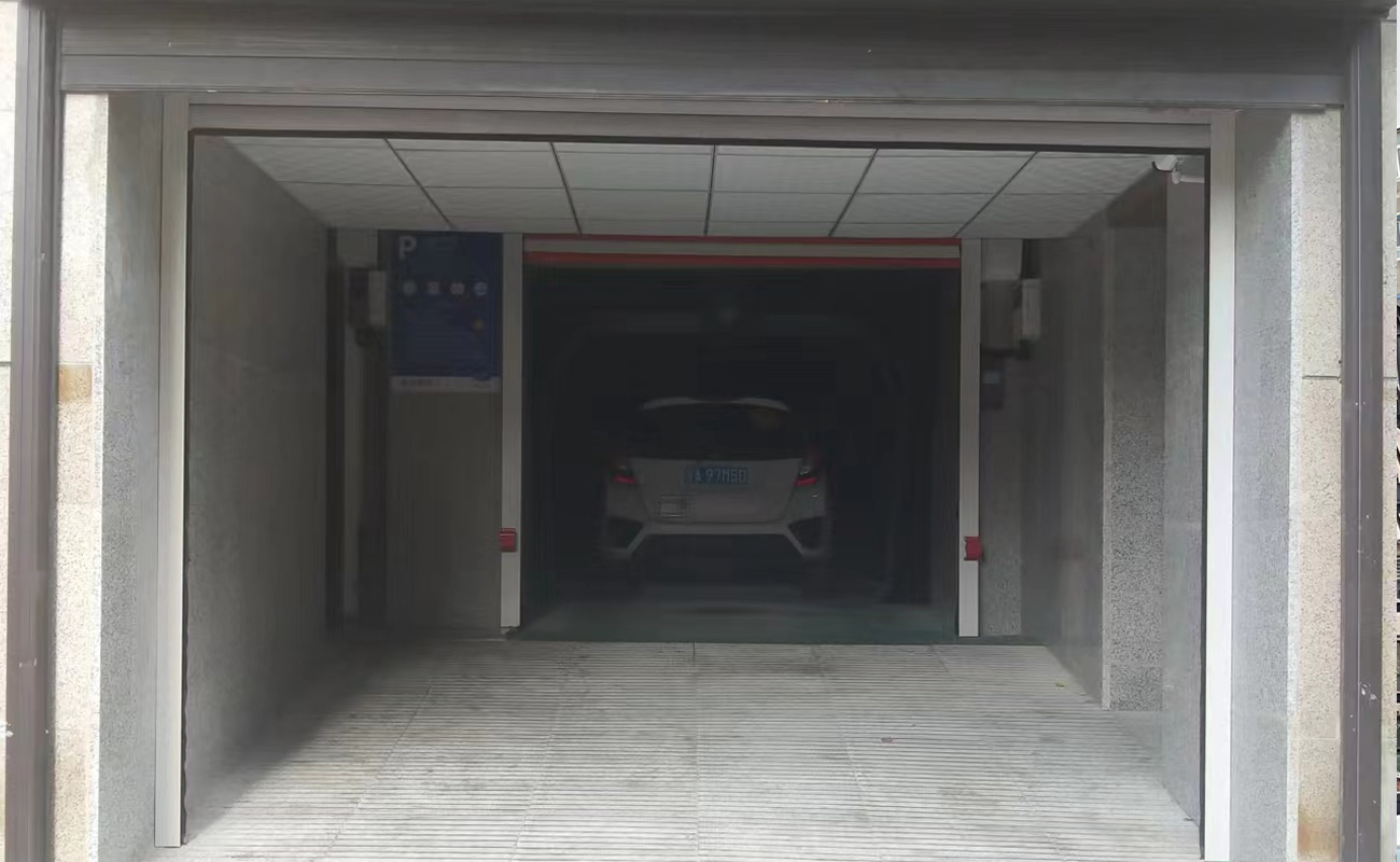 垂直循環15階（ヒルトン）